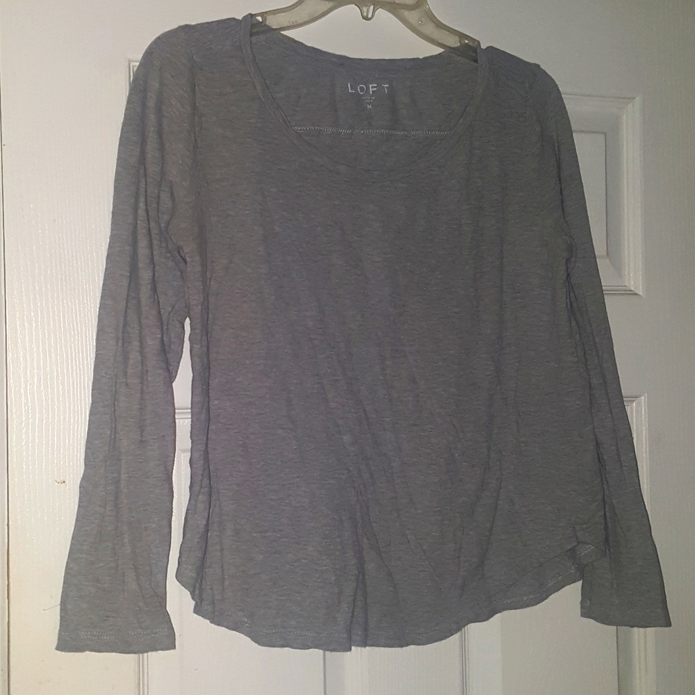 Ann Taylor LOFT‎ top medium
